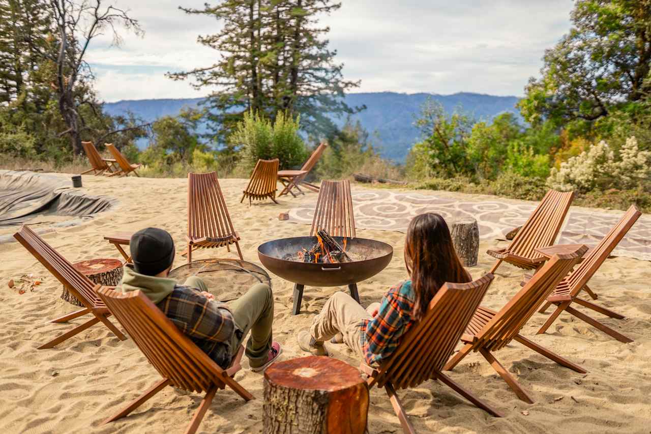 Firepit with mountain views!