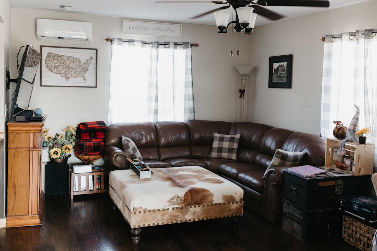 The living room, with sectional, fireplace, TV, and lots of little amenities. There was plenty of heating and cooling options for the house as well.