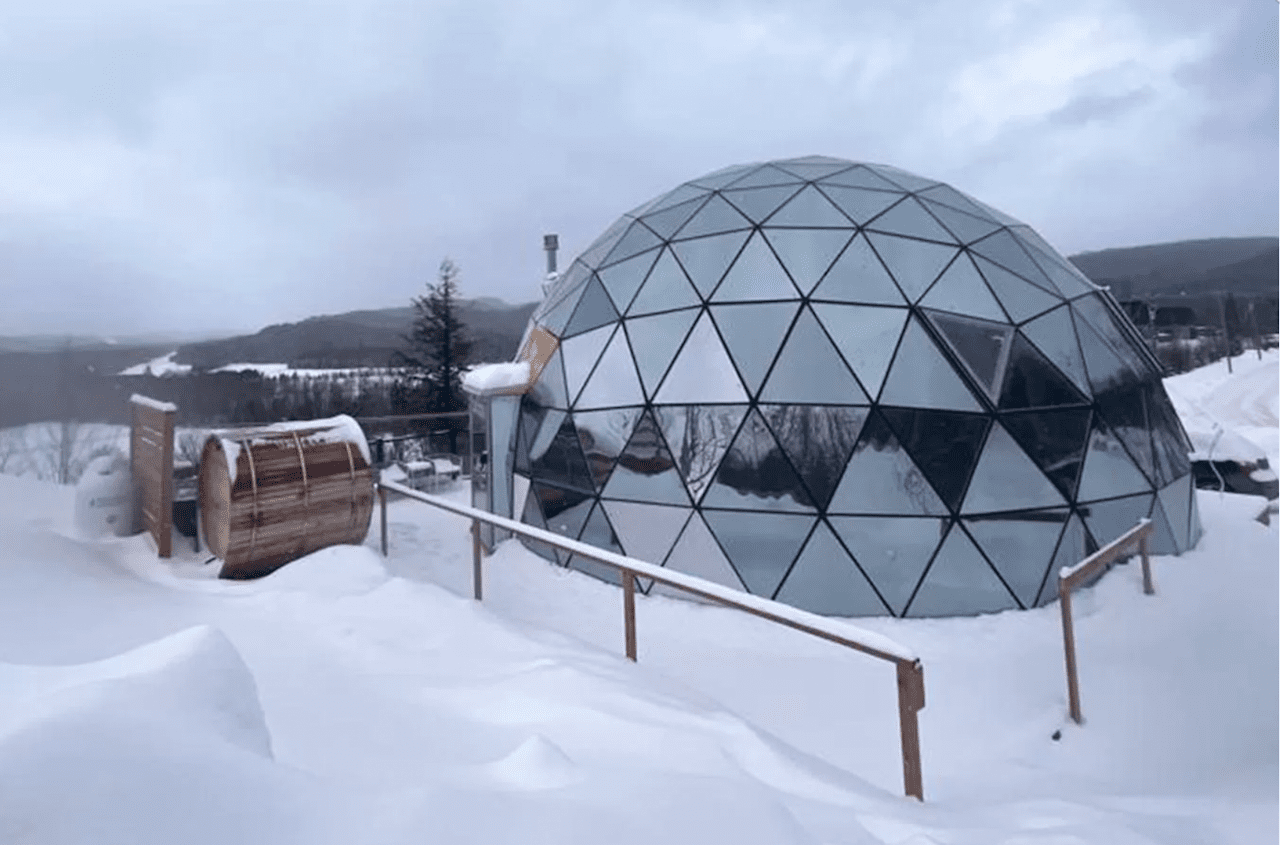 GLASS DOME BEL AIR TREMBLANT