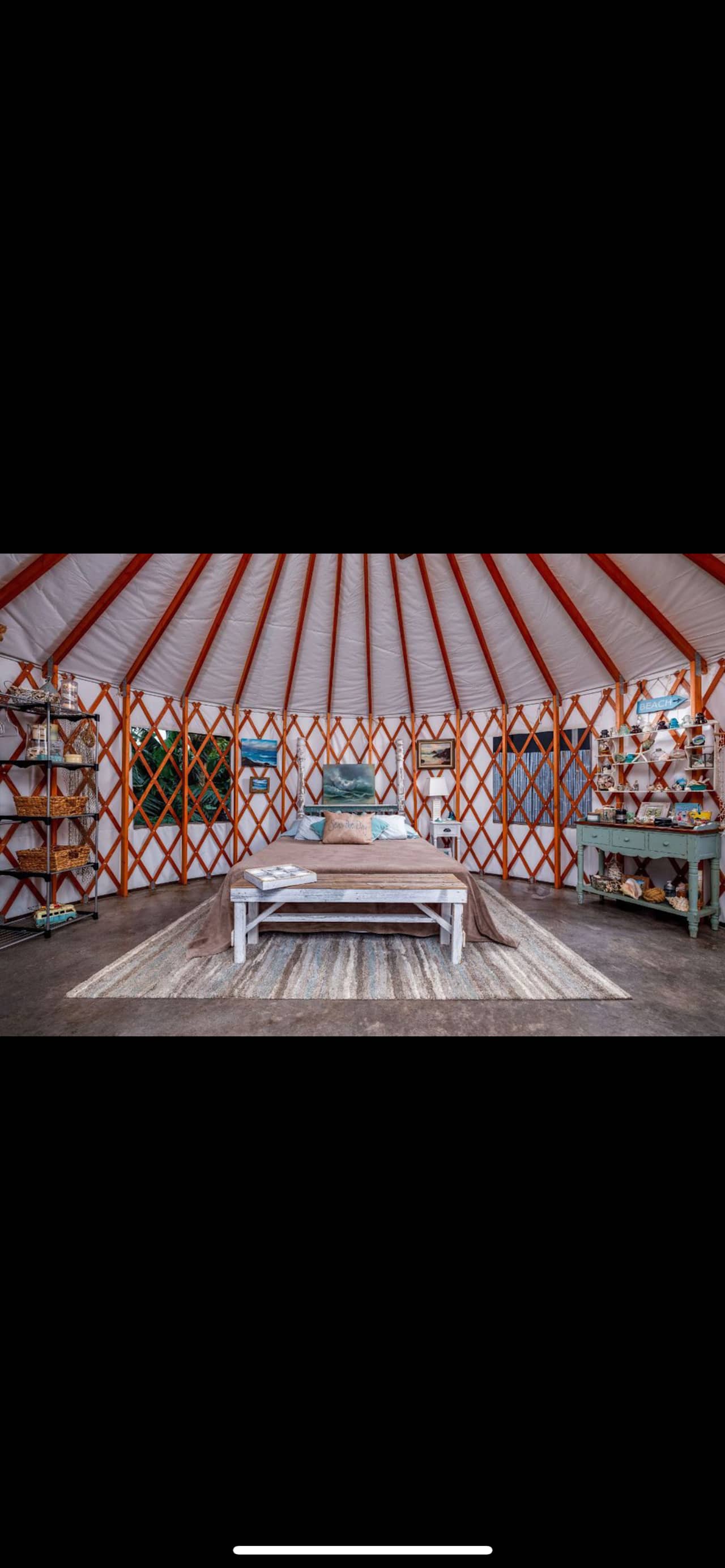 Paradise yurts