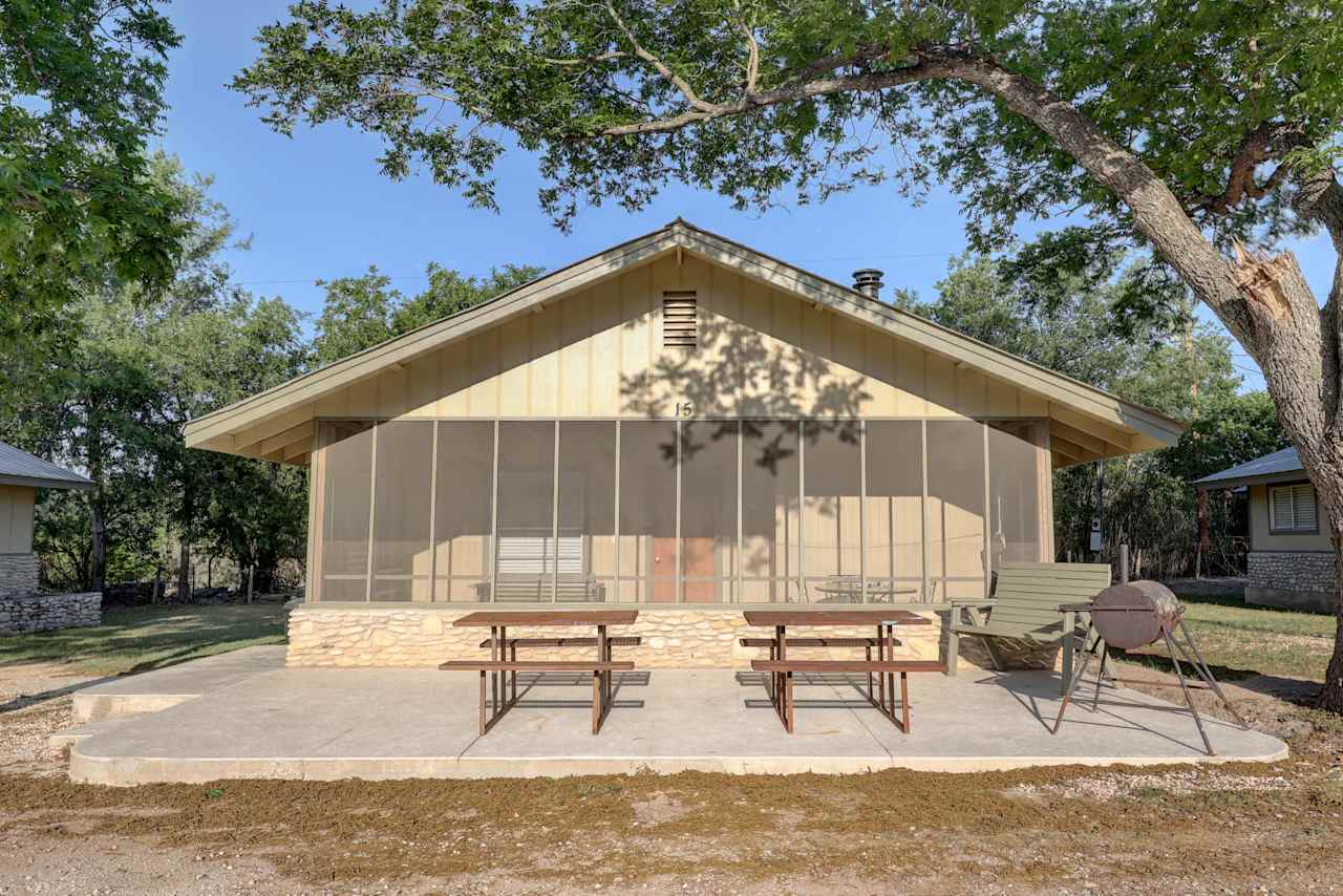 Cabin 15 (2 bedrooms, 1 bathroom)
