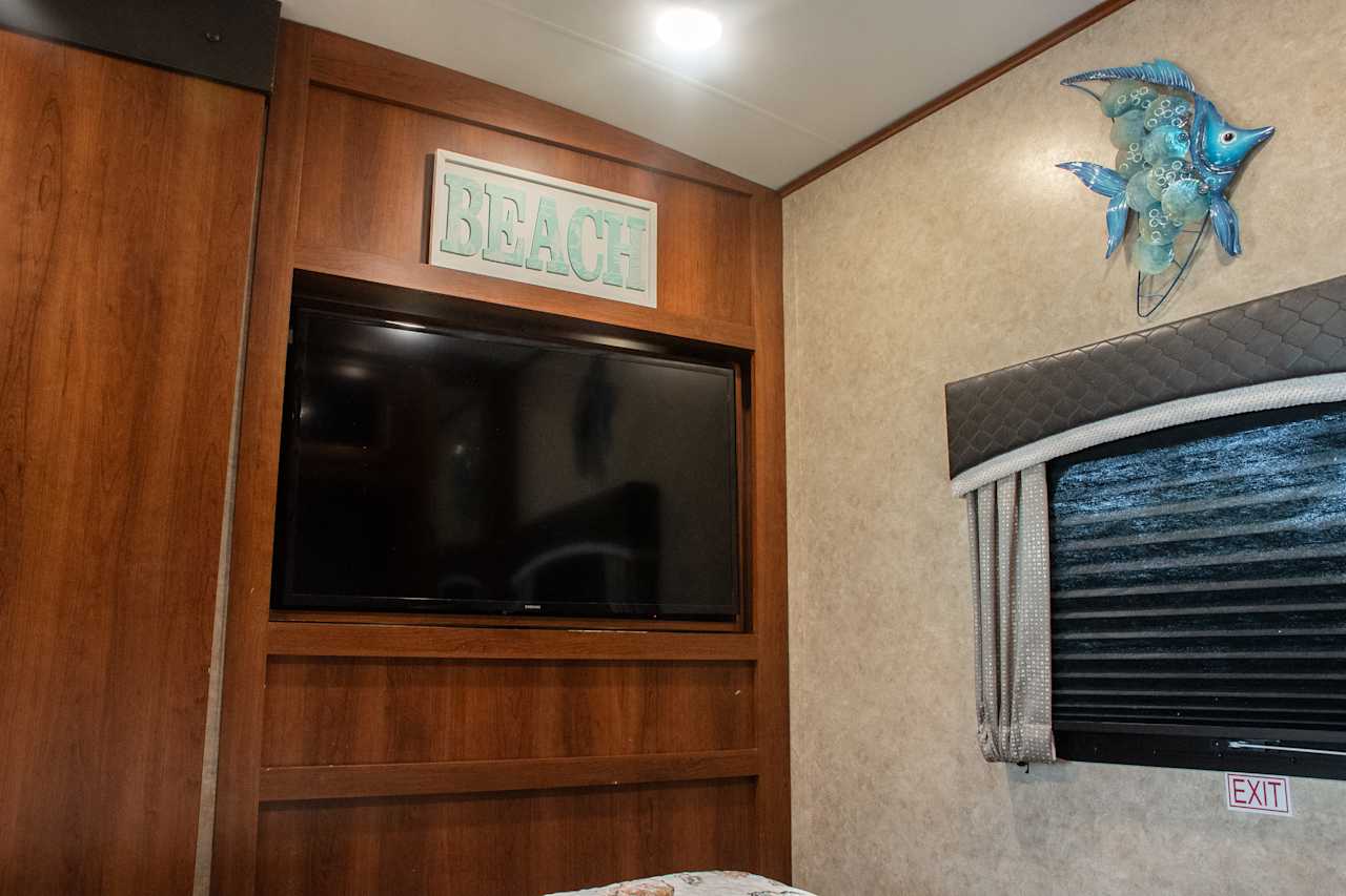 Coastal RV Getaway-Beach Nearby!