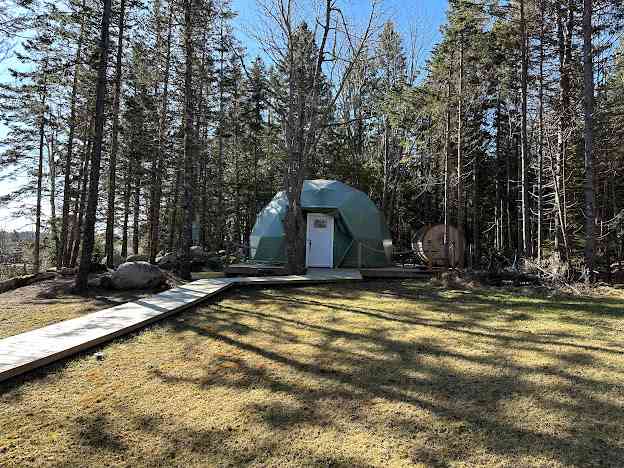 Glamping Dome Near Peggy’s Cove