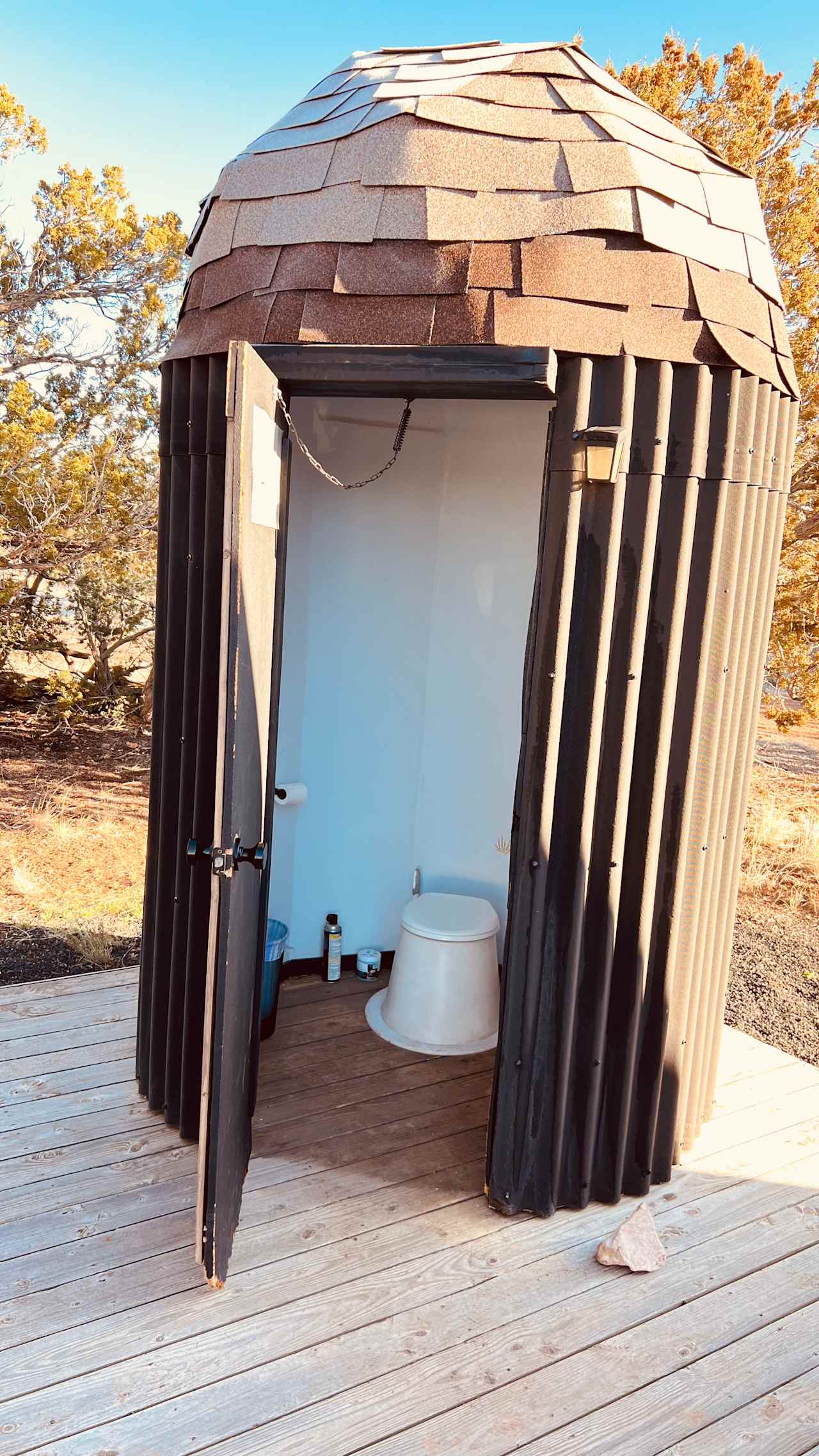 Outdoor toilet