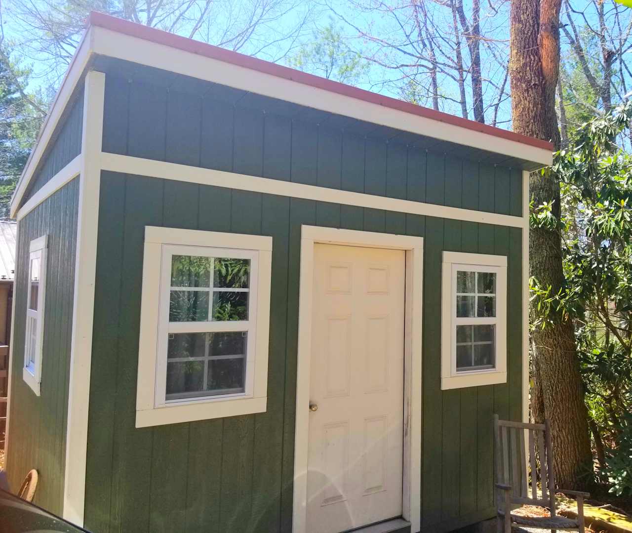 Tiny Cabin Near Grandfather Mt