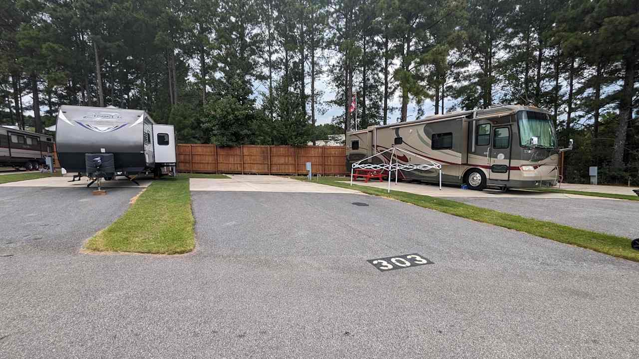 Bulldog Park Luxury RV Resort