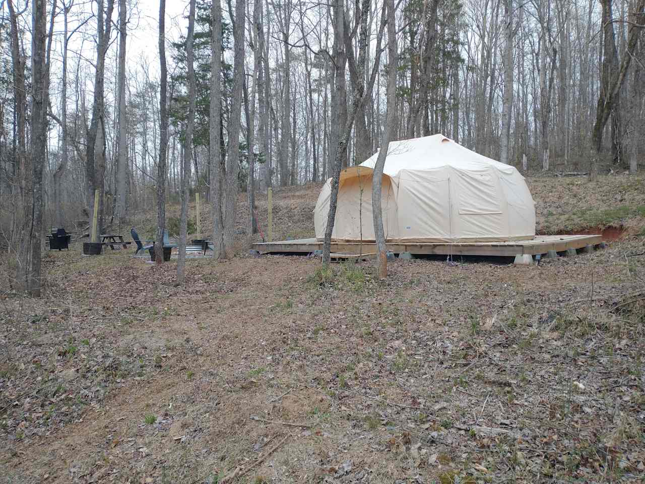 Creekside Glamping - Walk to River