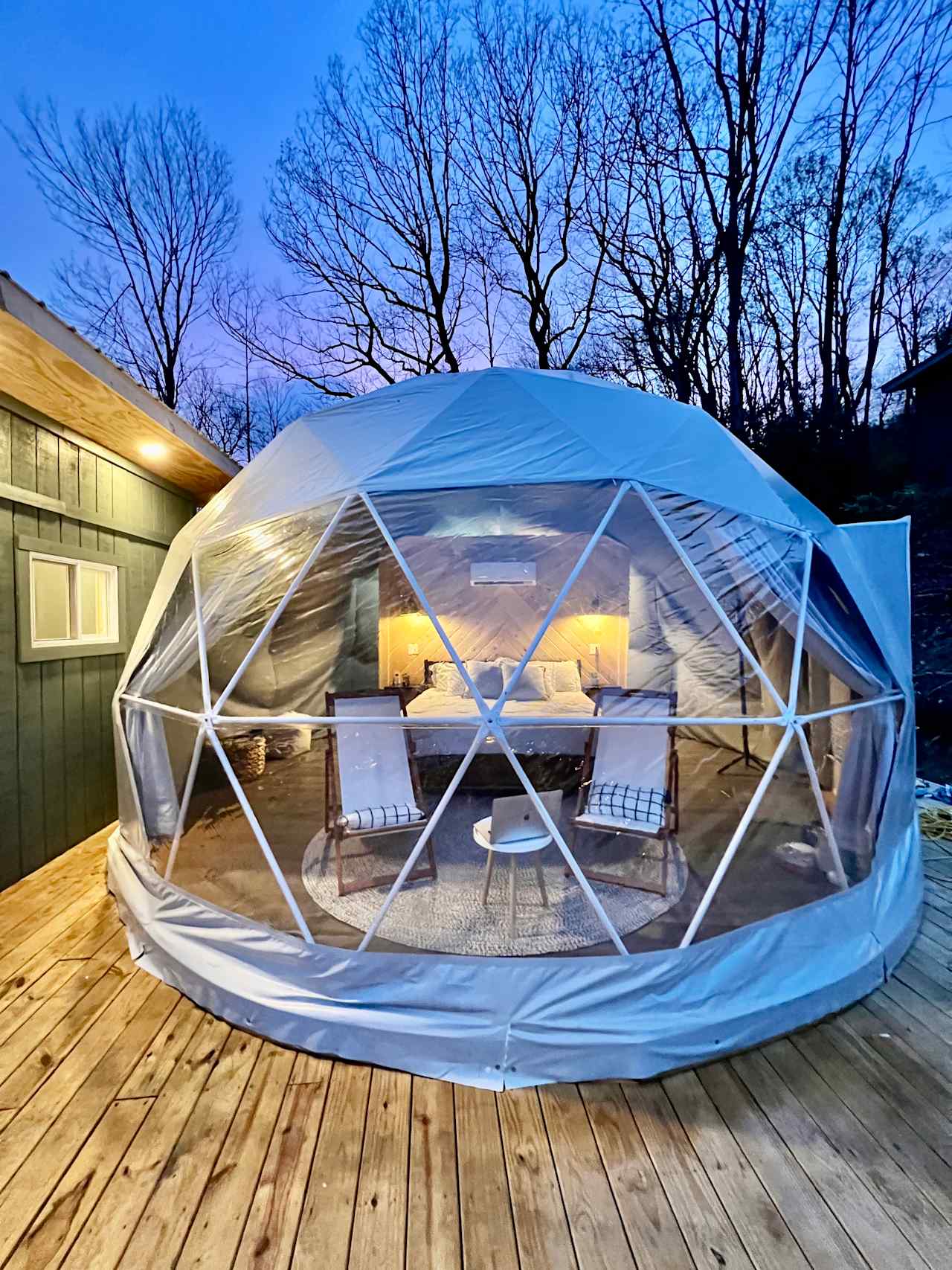 Blowing Rock TreePod & Geodome