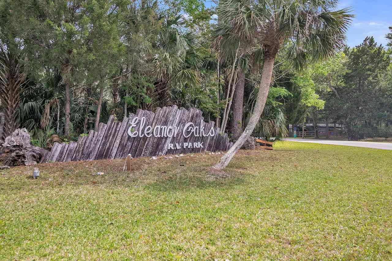 Eleanor Oaks RV Park - Gulf Coast