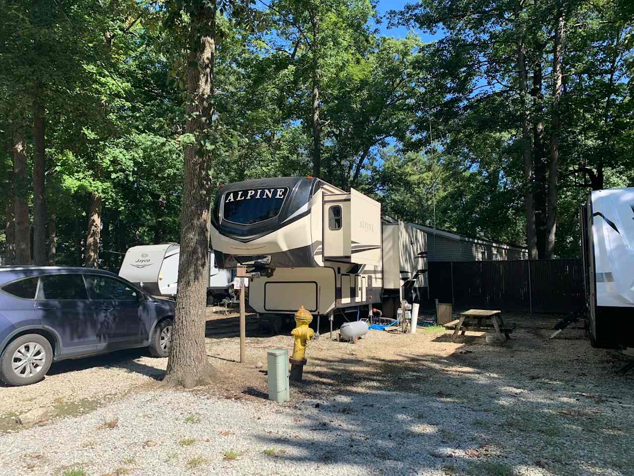 Camp Lakewood Campground