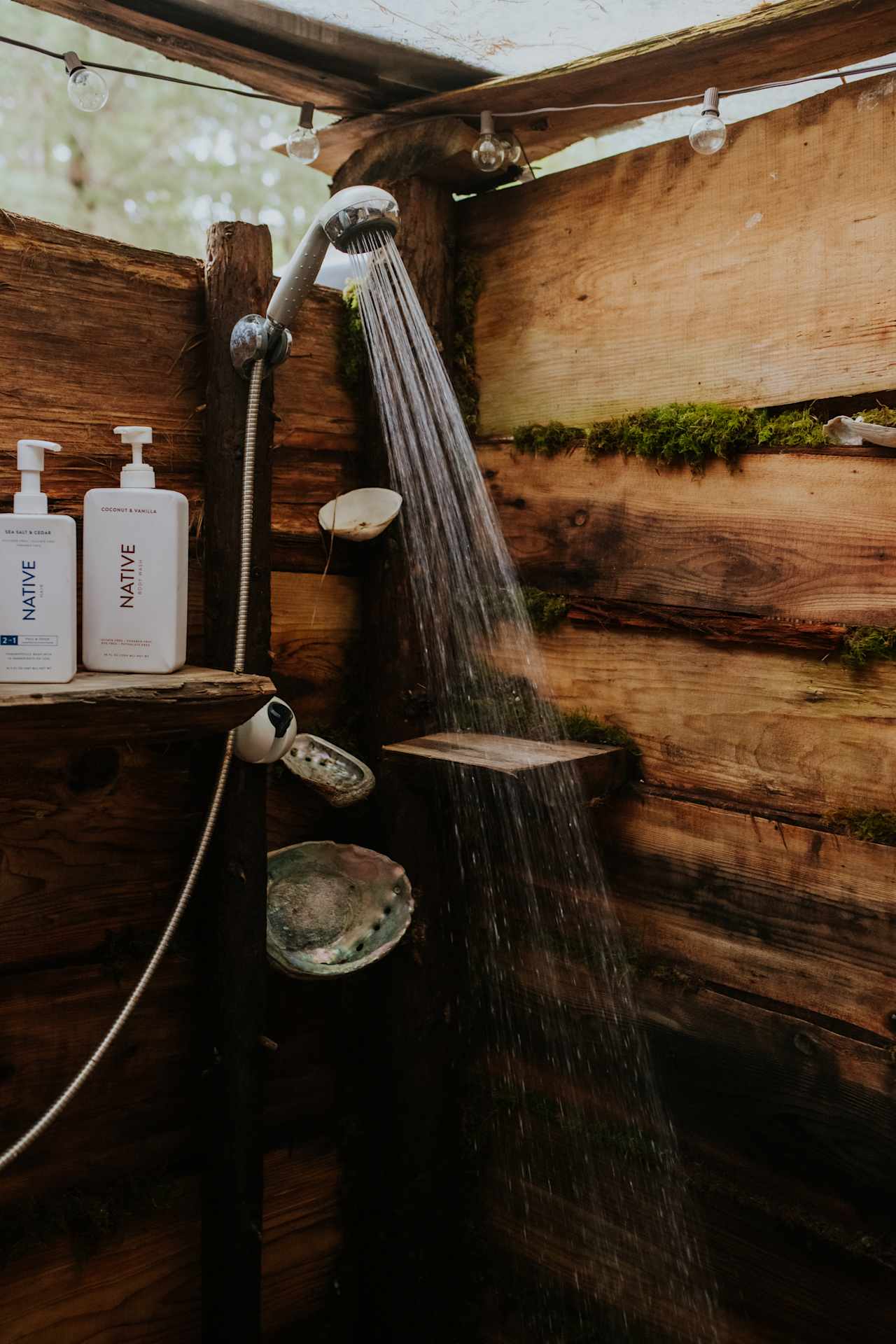 Refreshing outdoor shower, it gets pretty toasty warm.