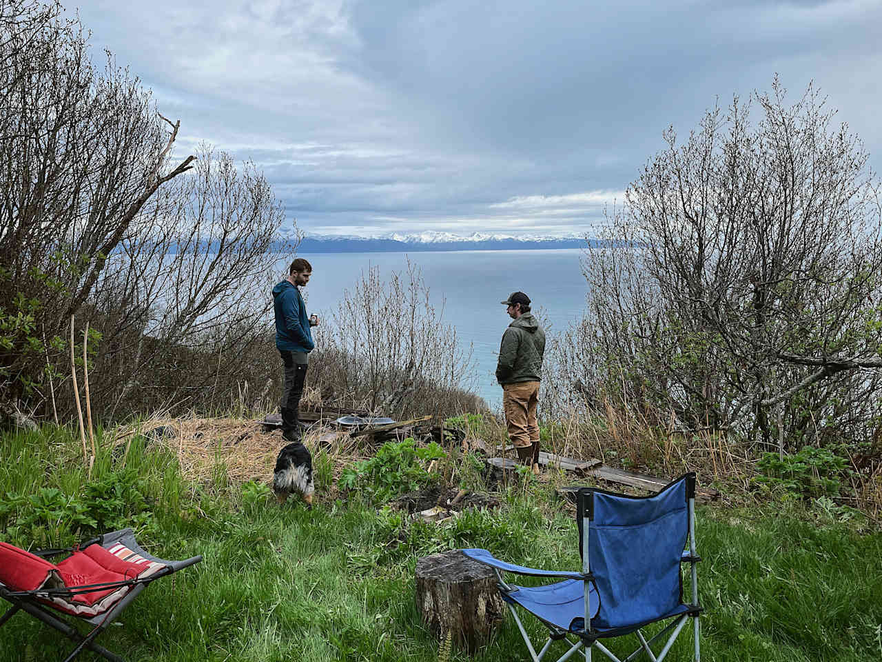 Beautiful Bay View Bluff Cabin