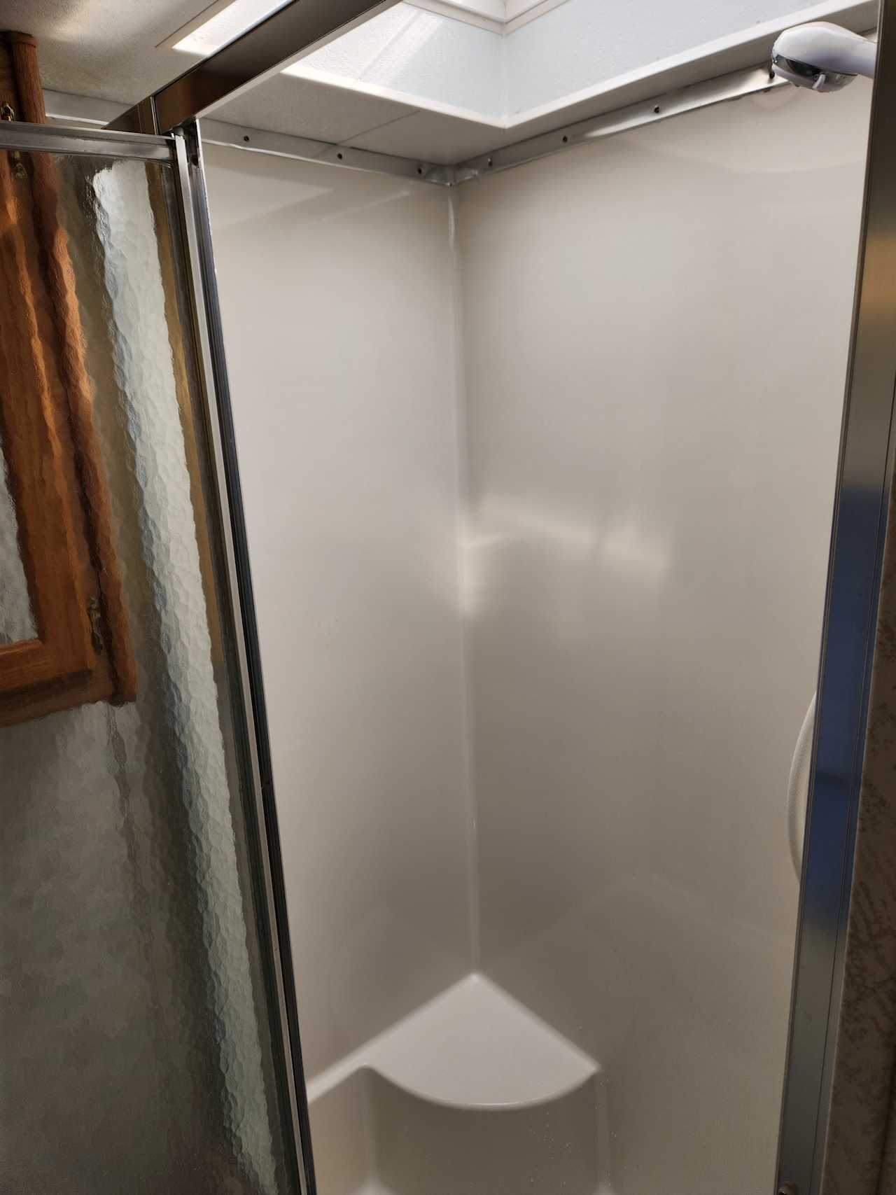 Bathroom sit/stand shower