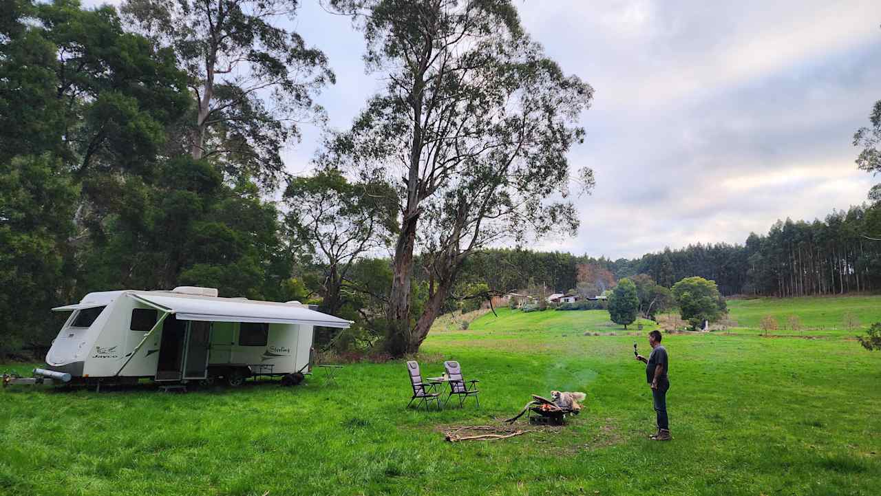 A fantastic camp, so much birdlife, especially loved the Kookaburras!  Kangaroos visited however platypus were elusive....next time! A fantastic tranquil posi, enjoyed 4x4ing whilst there.