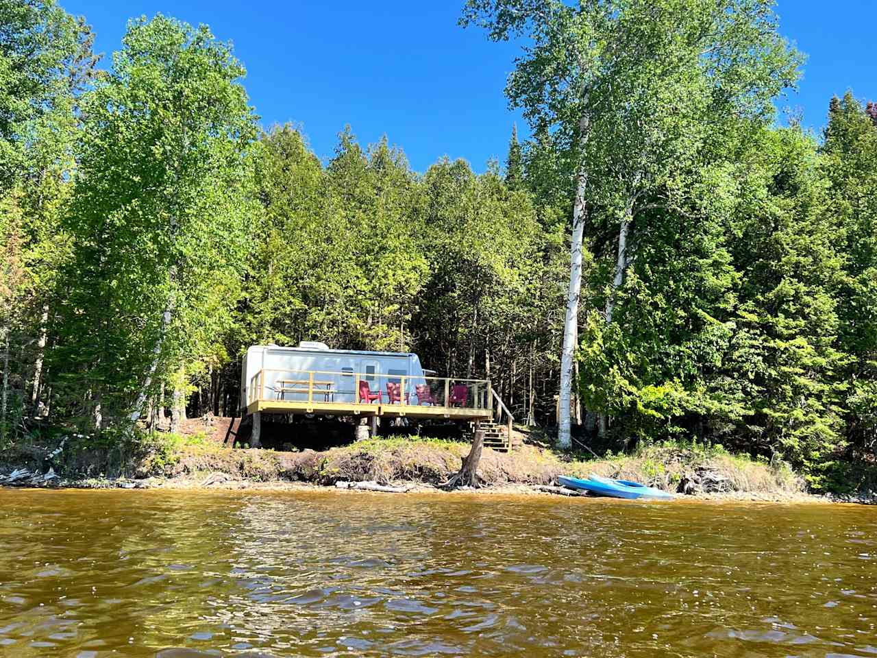 Cabin/Campers on Lake