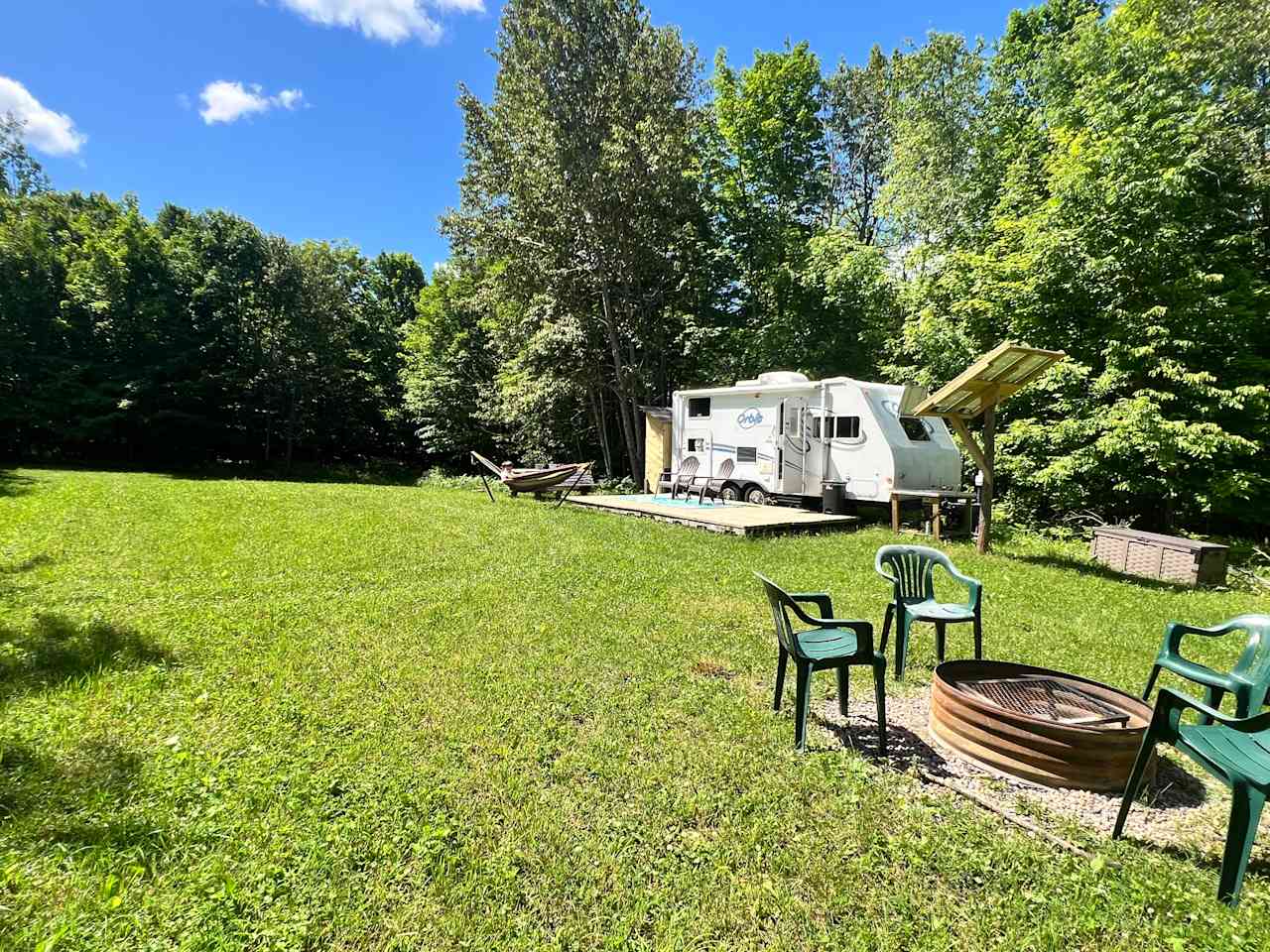 Cabin/Campers on Lake