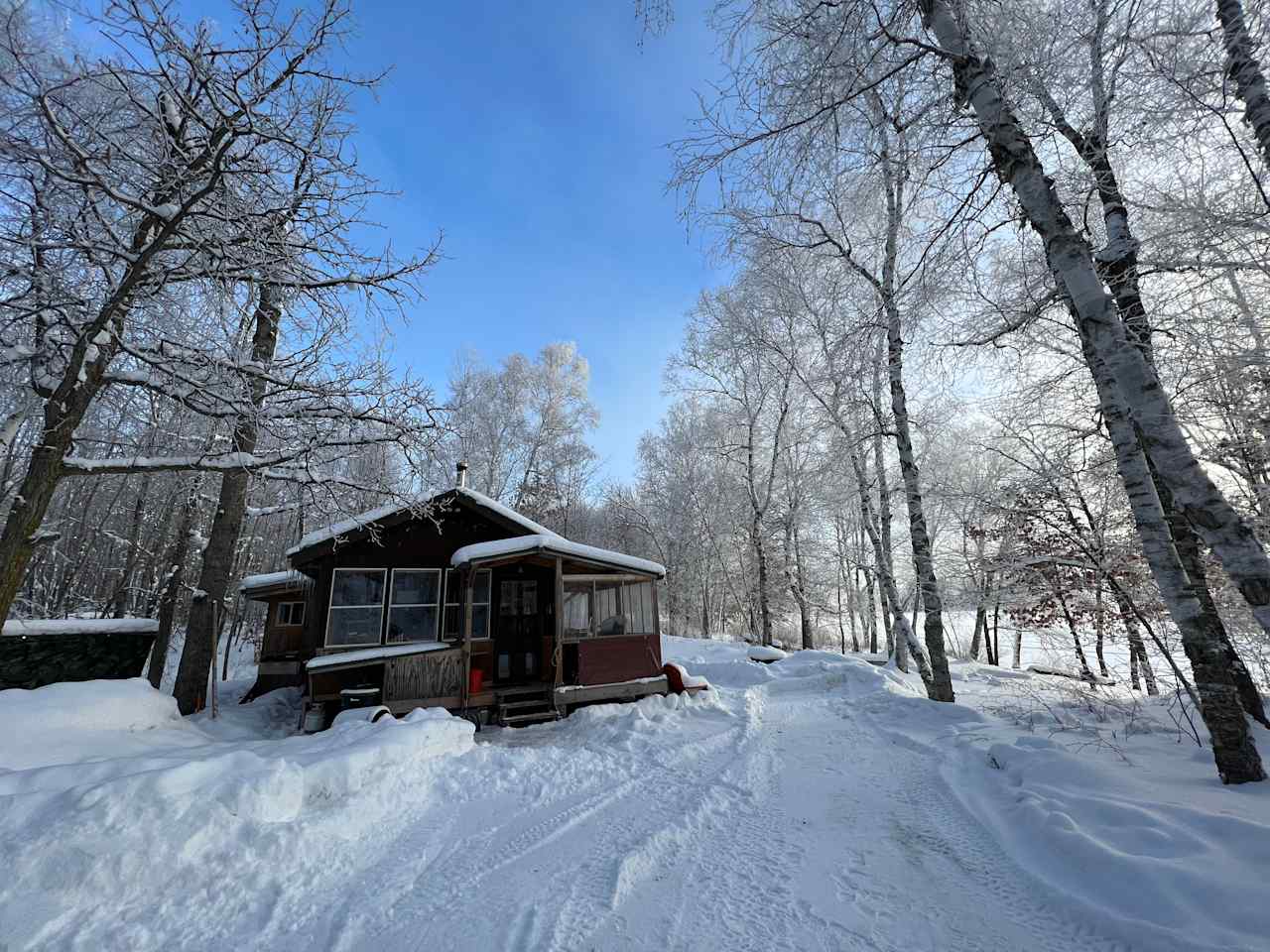 Year Round base camp for CC Skiing, Snowshoe
Snow Mobile, Ice fishing 
Winter FUN😎