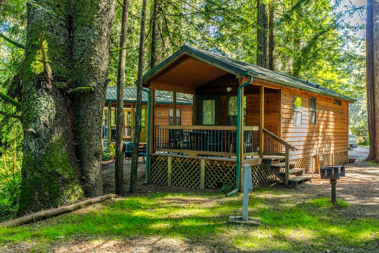 Ramblin' Redwoods Cabins