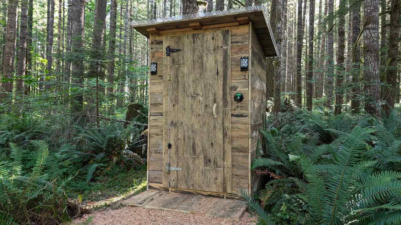 Shelter at Castle Rock Farm