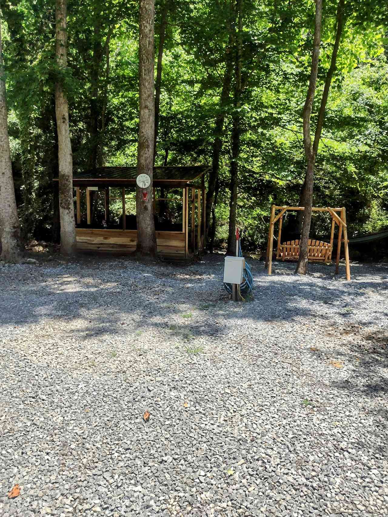 Rv's up to 35 ft Site