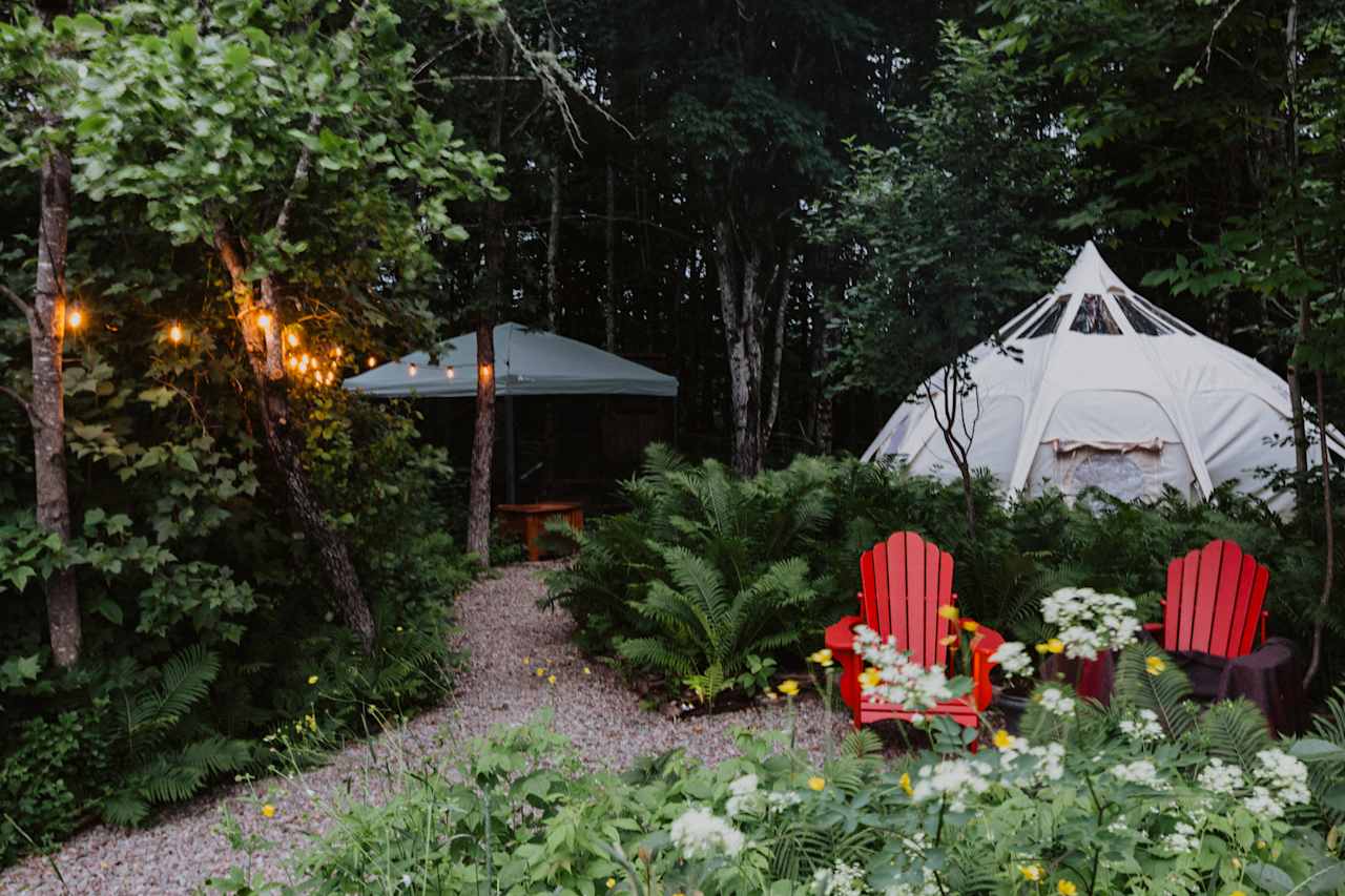 As the light fades there are string lights and ground lighting throughout the site for easy navigation in the night.