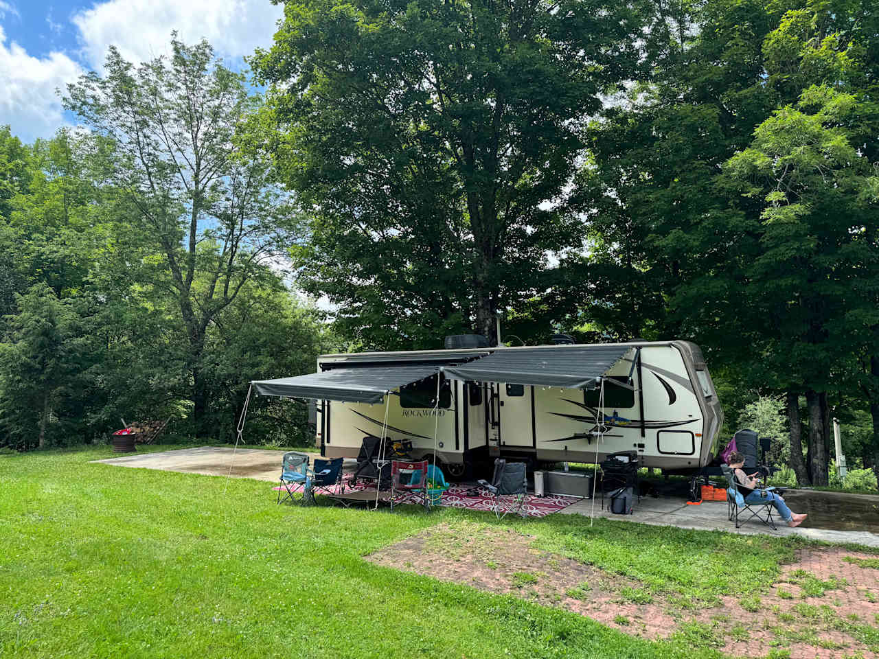 Golden Maple Farm - Camping