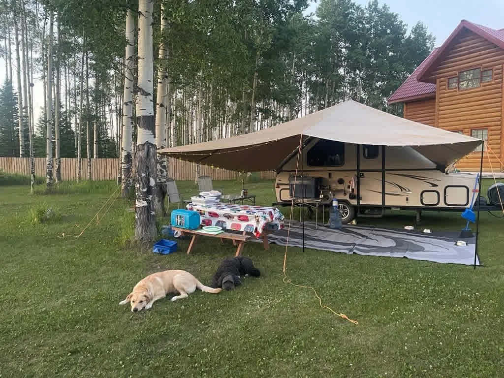 Athabasca RV Hideaway