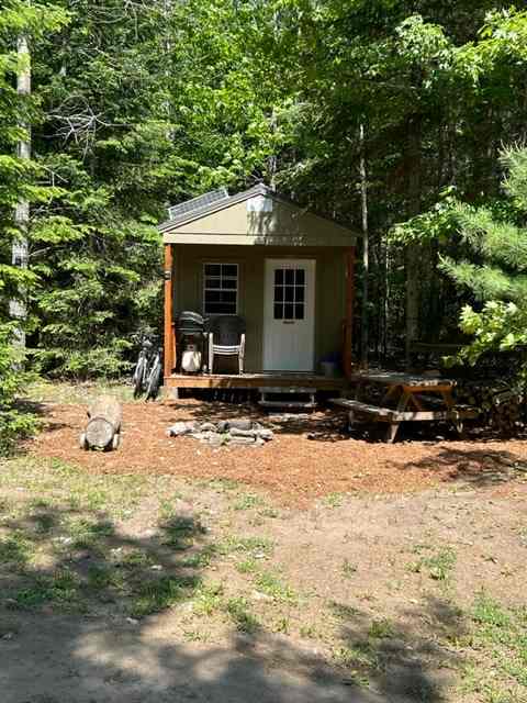 The Cabin - Cozy Rustic Retreat