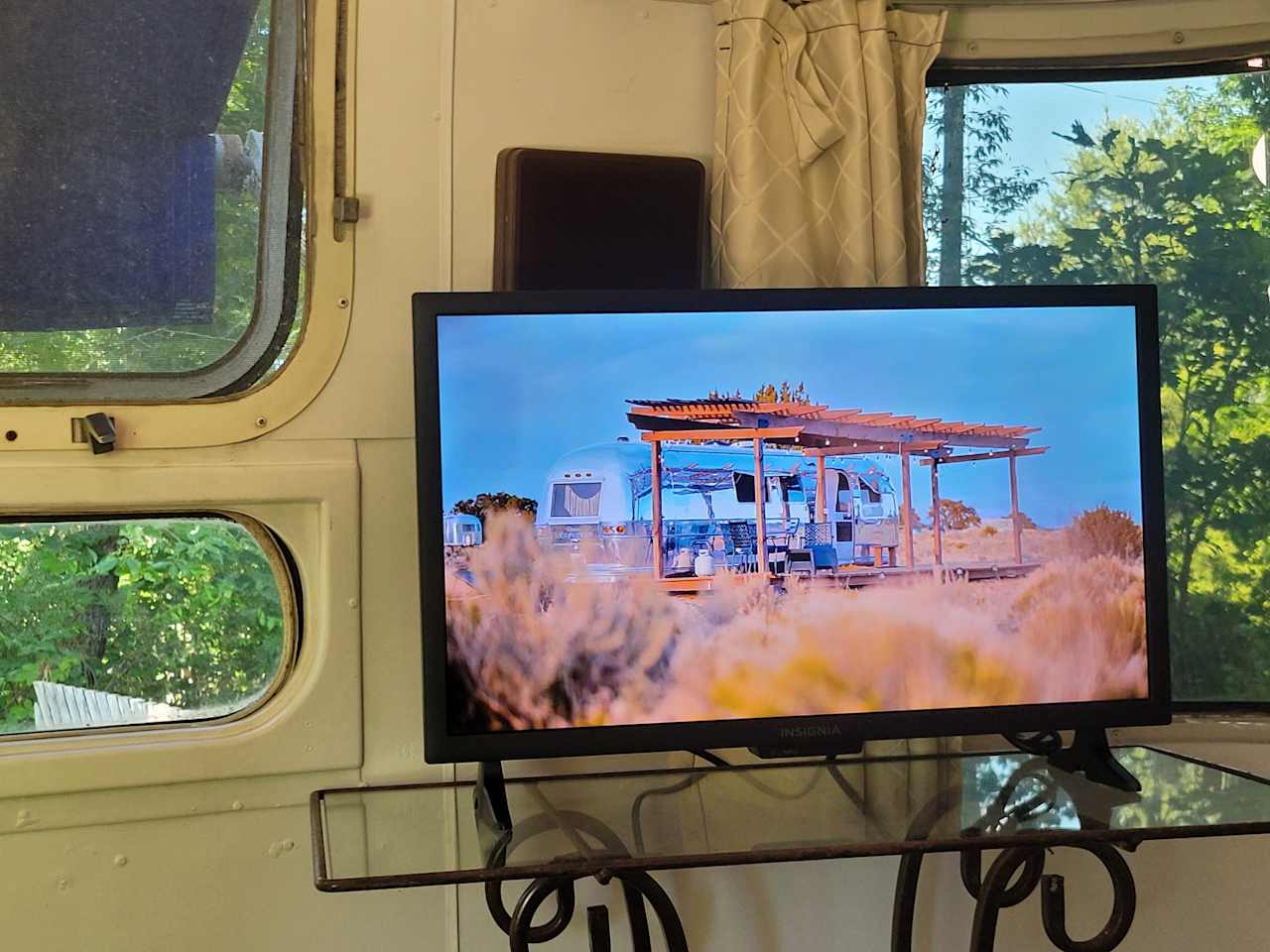 Cozy Private Appalachian Airstream