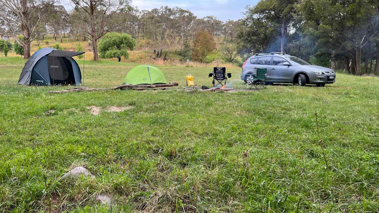 Glenroy Cottages and Camping