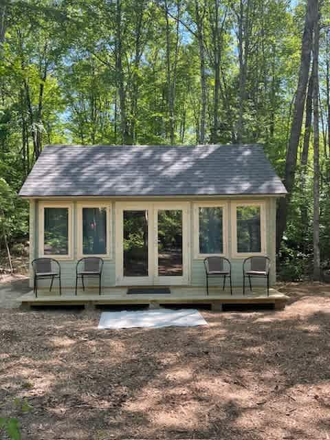 Red Maple Farm Riverside Cabin