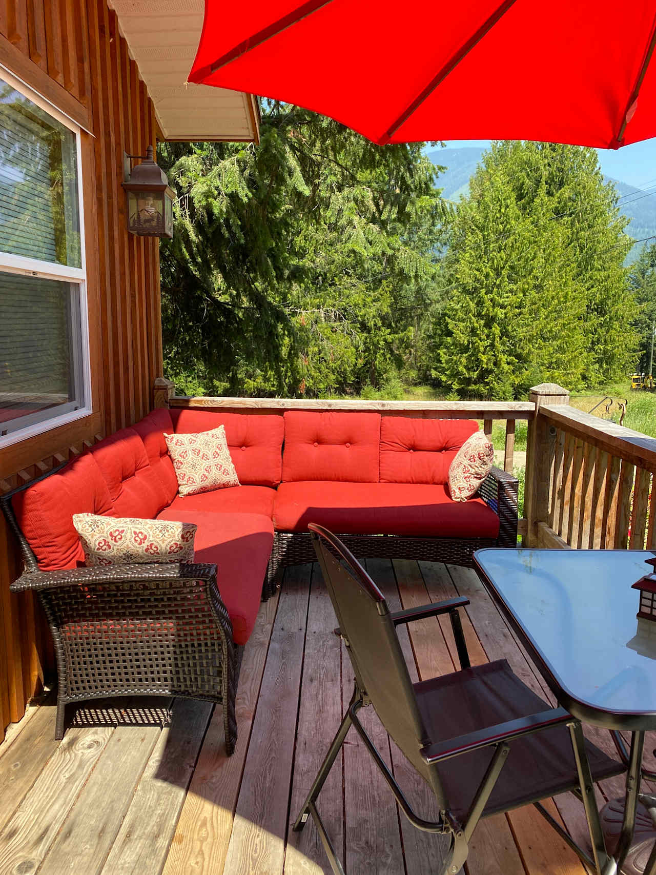 The Kootenay Cottage, Pet Friendly