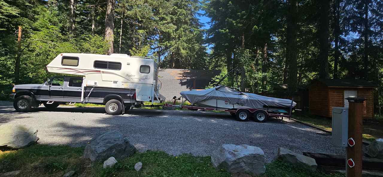 Paradise On The Pond RV