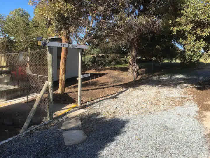 Meyersville Lazy Possum Cabin