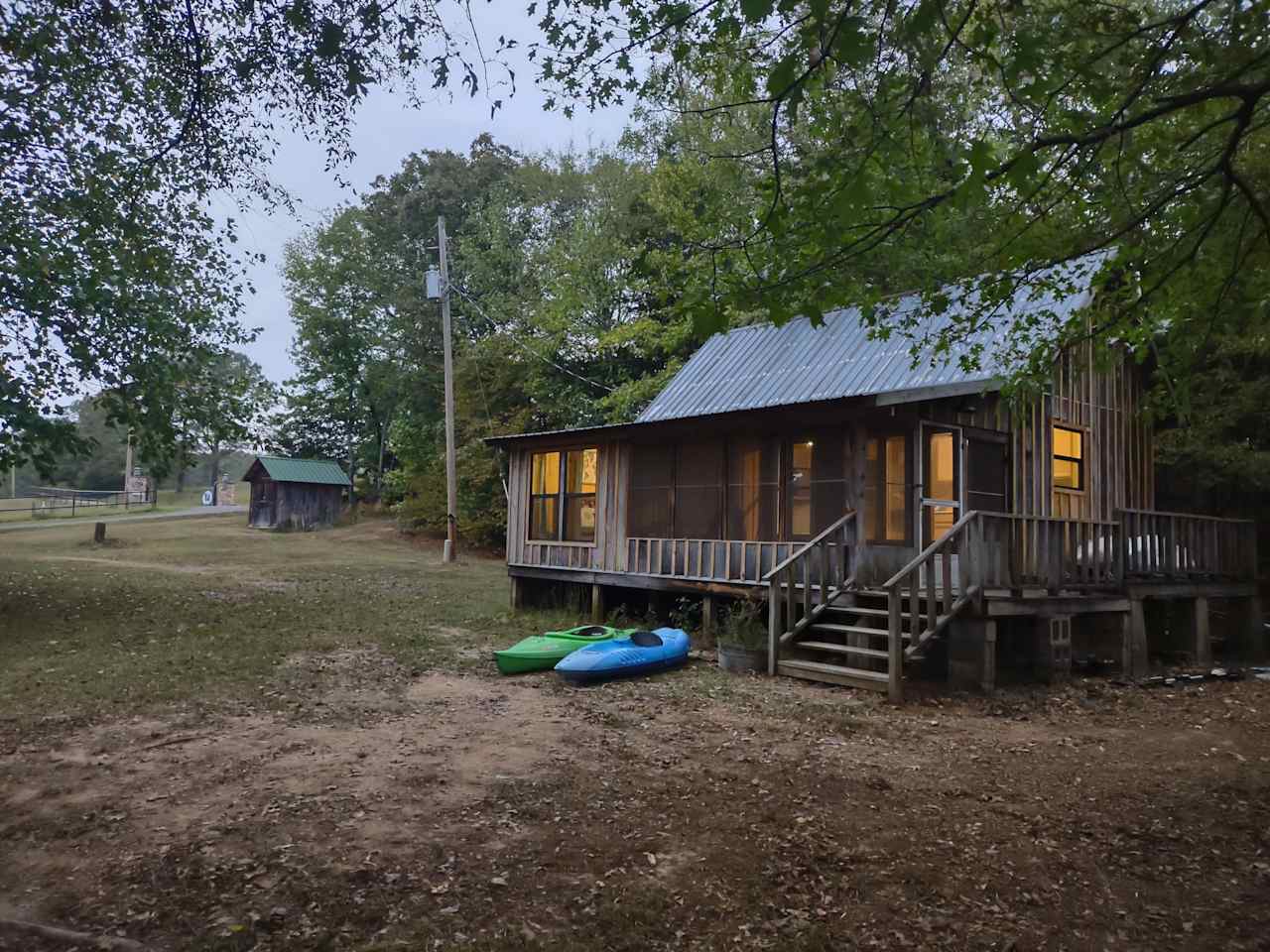 Caddo River Secluded Shack w/Kayaks