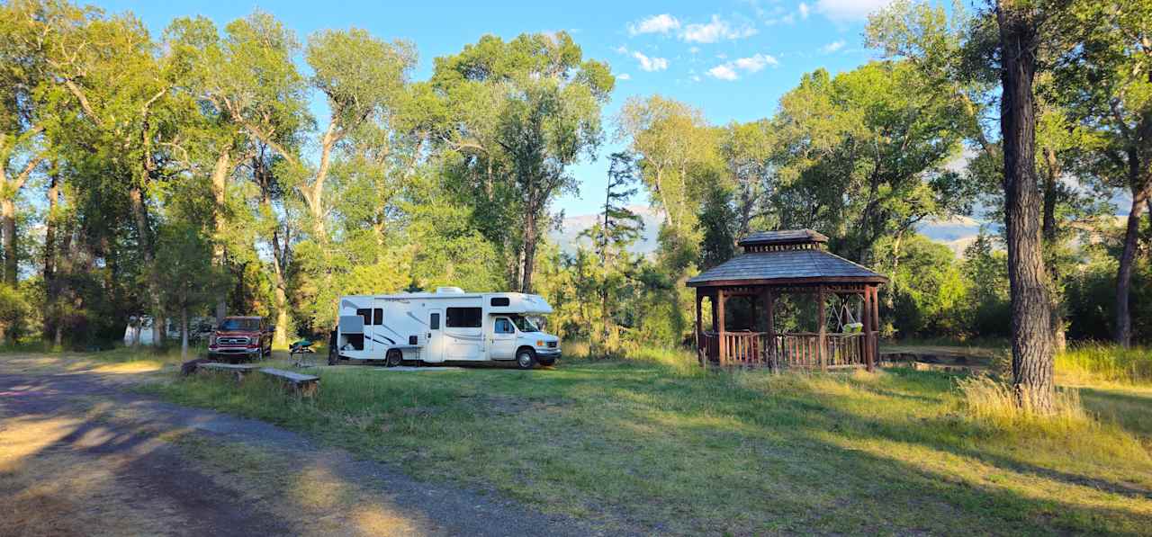 7 Point Guest Ranch And Campground