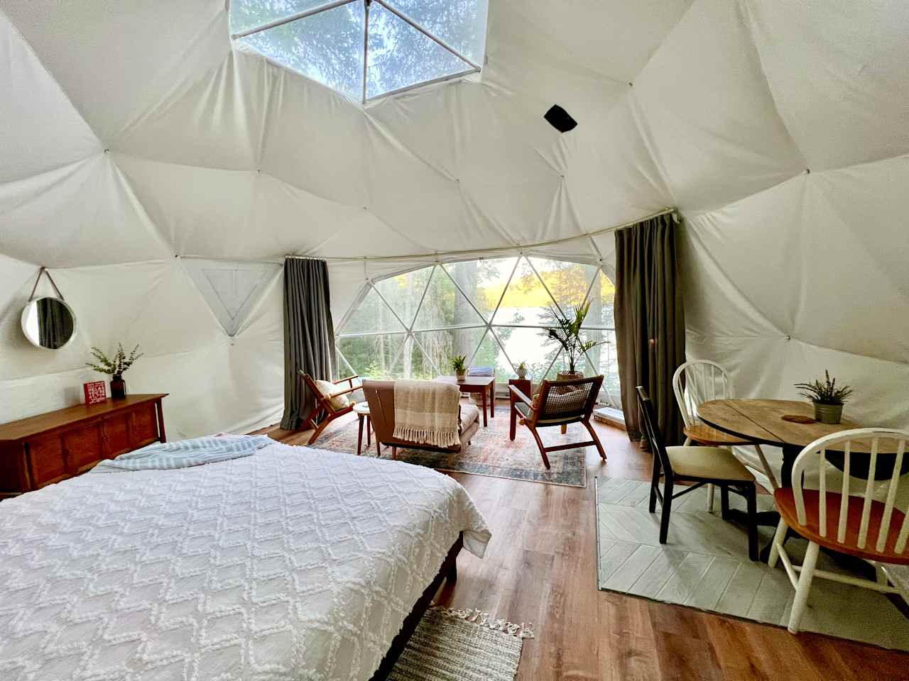 Algonquin Lakeview Glamping Dome