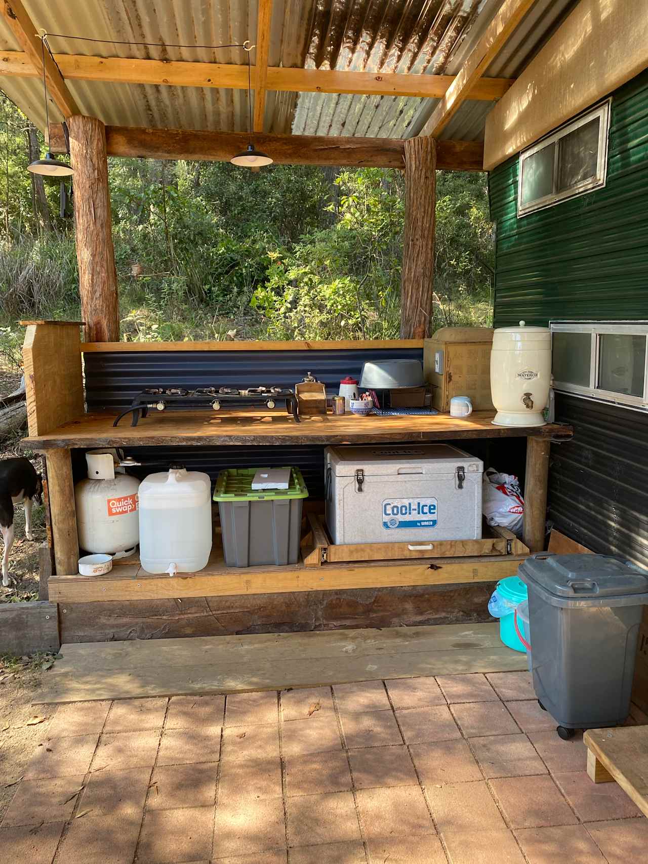 The outdoor kitchen. Ice blocks provided for the esky. Baby weber available (not shown)