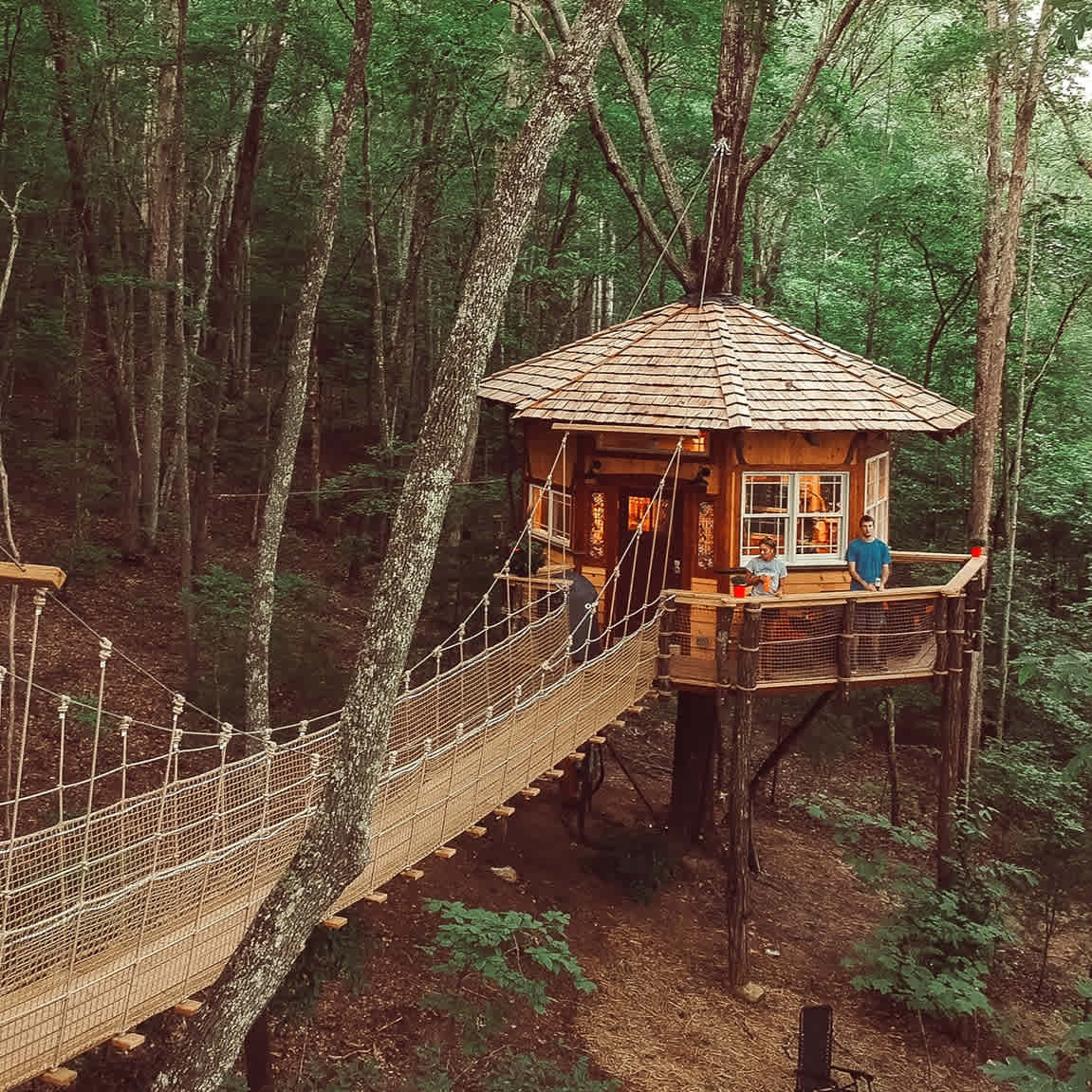 Magical Treehouse Mountain Getaway