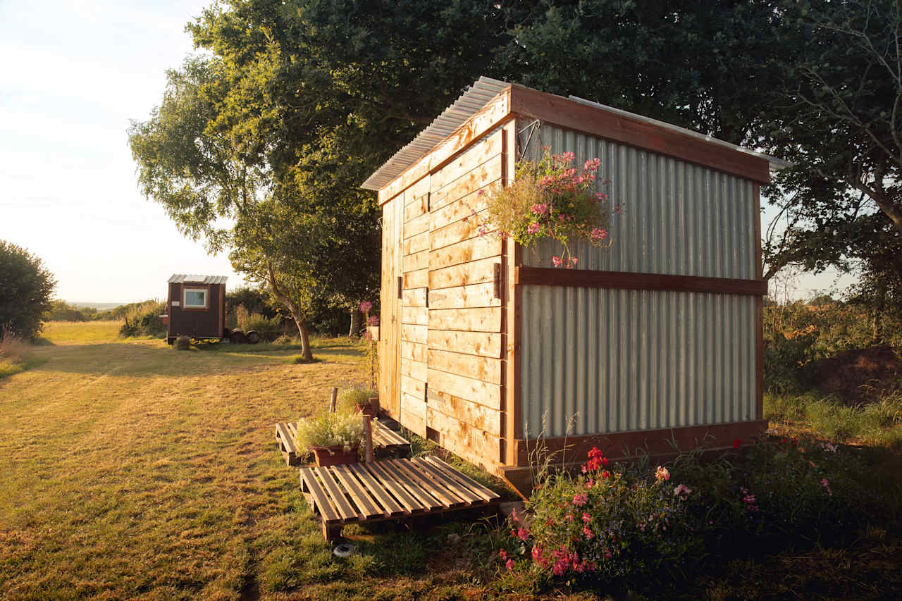 Clean and tidy facilities on site.