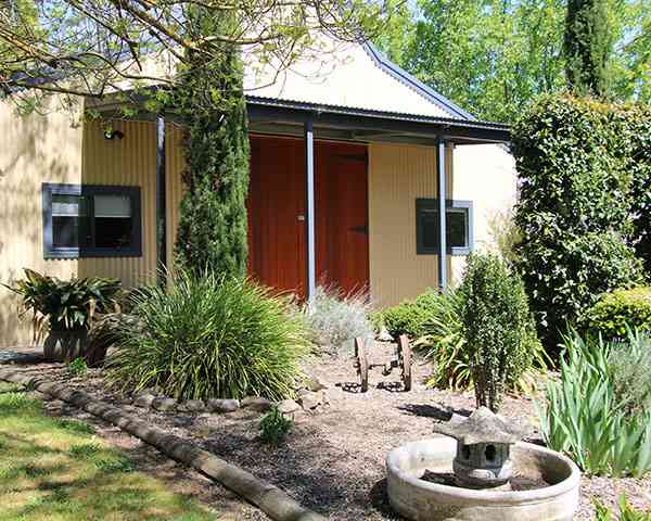 Ribbonwood Cottages