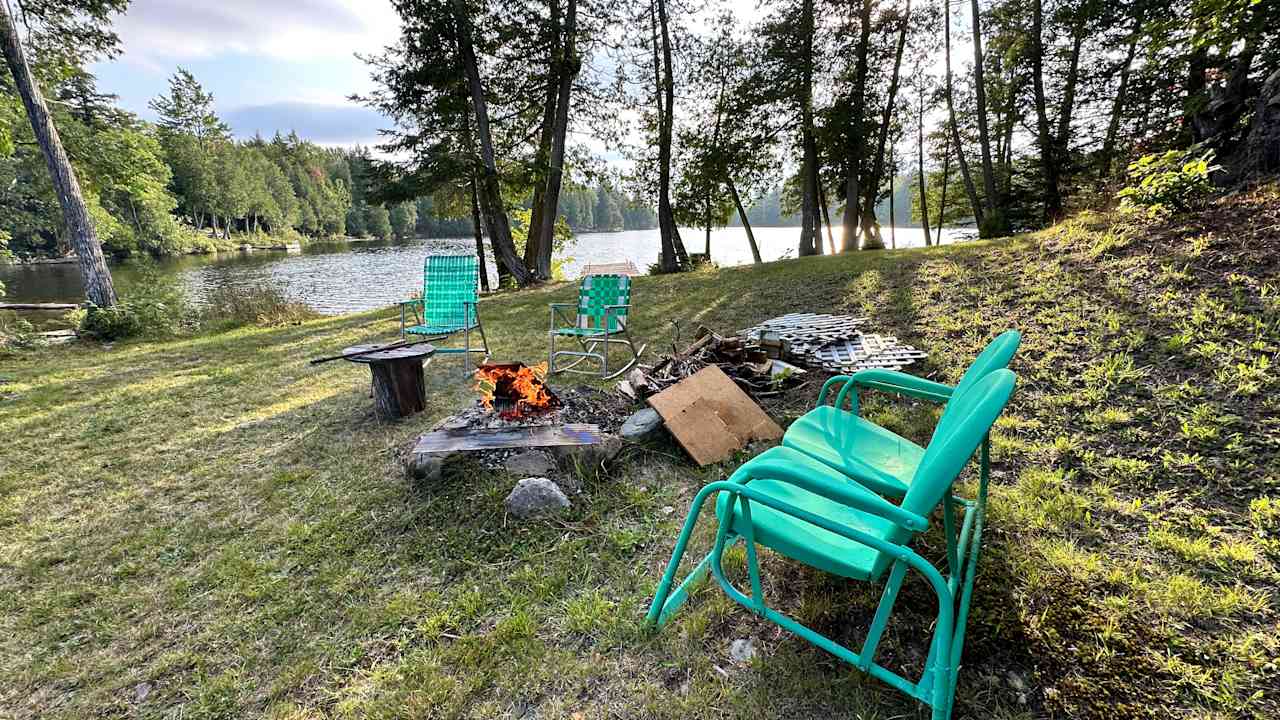 Little Brocky Lake Cabin & Sauna