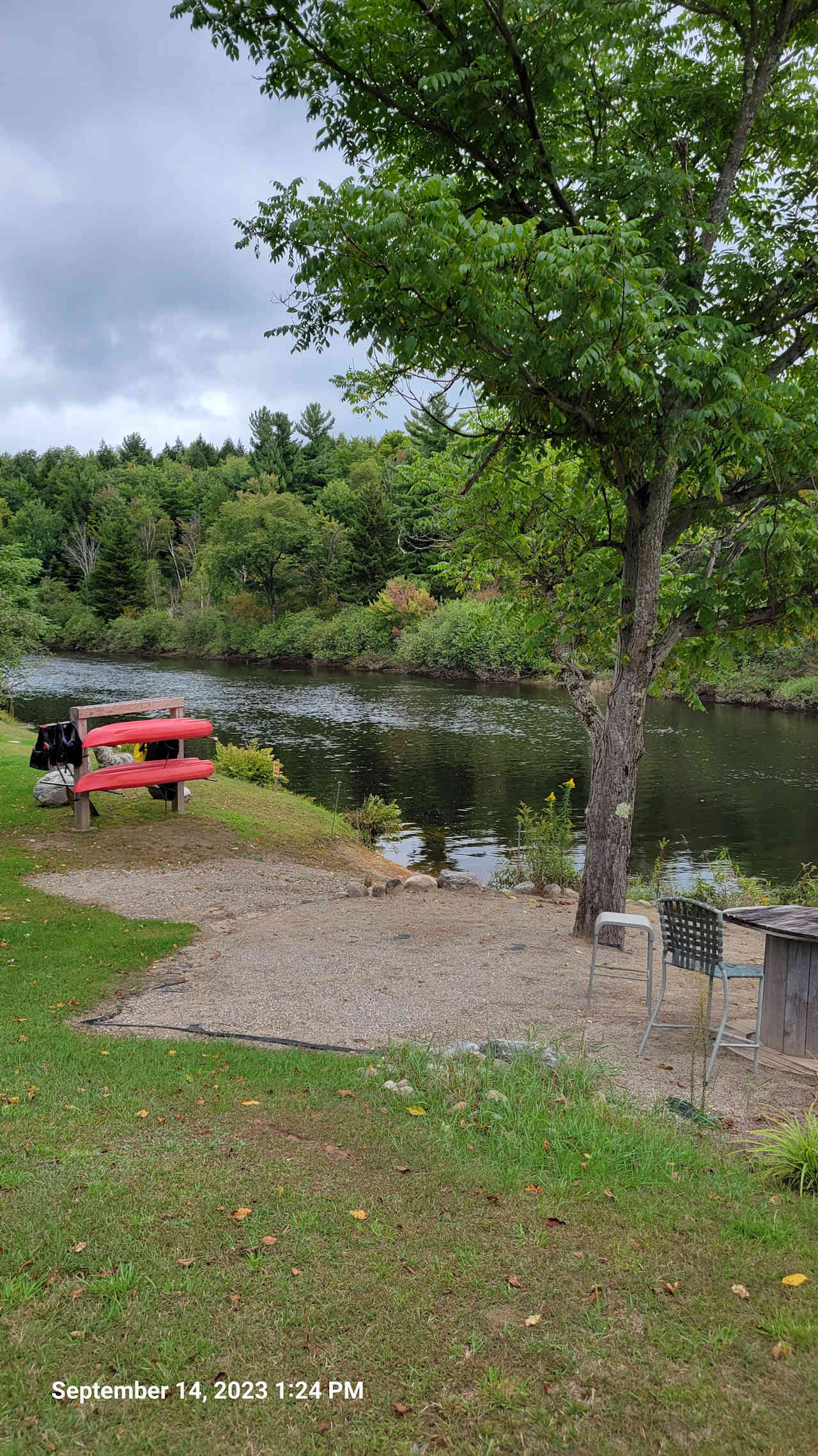 Rus-tic: Cabins by the River