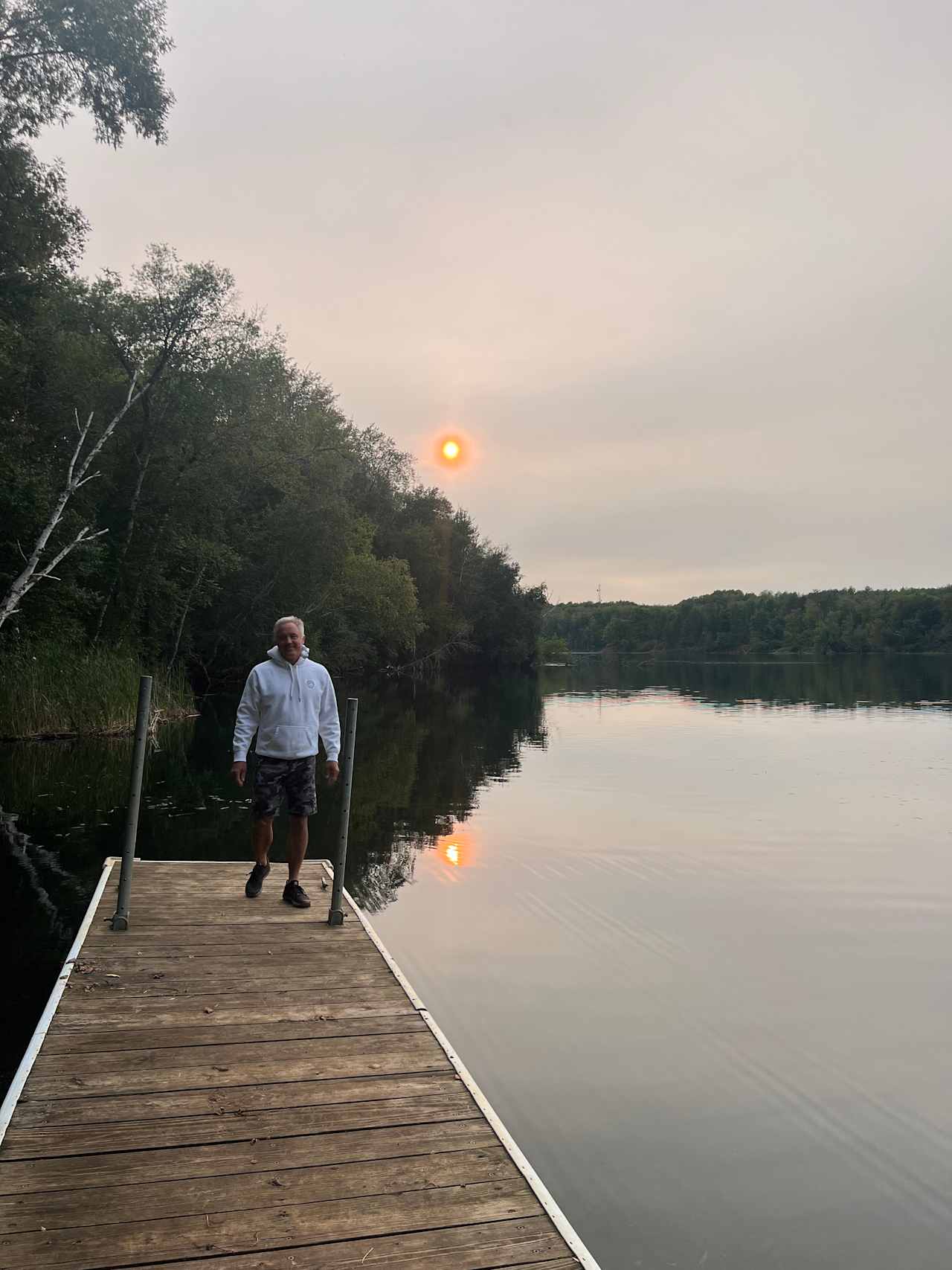 The lake that you can bike (4 minutes) or walk (10minutes)