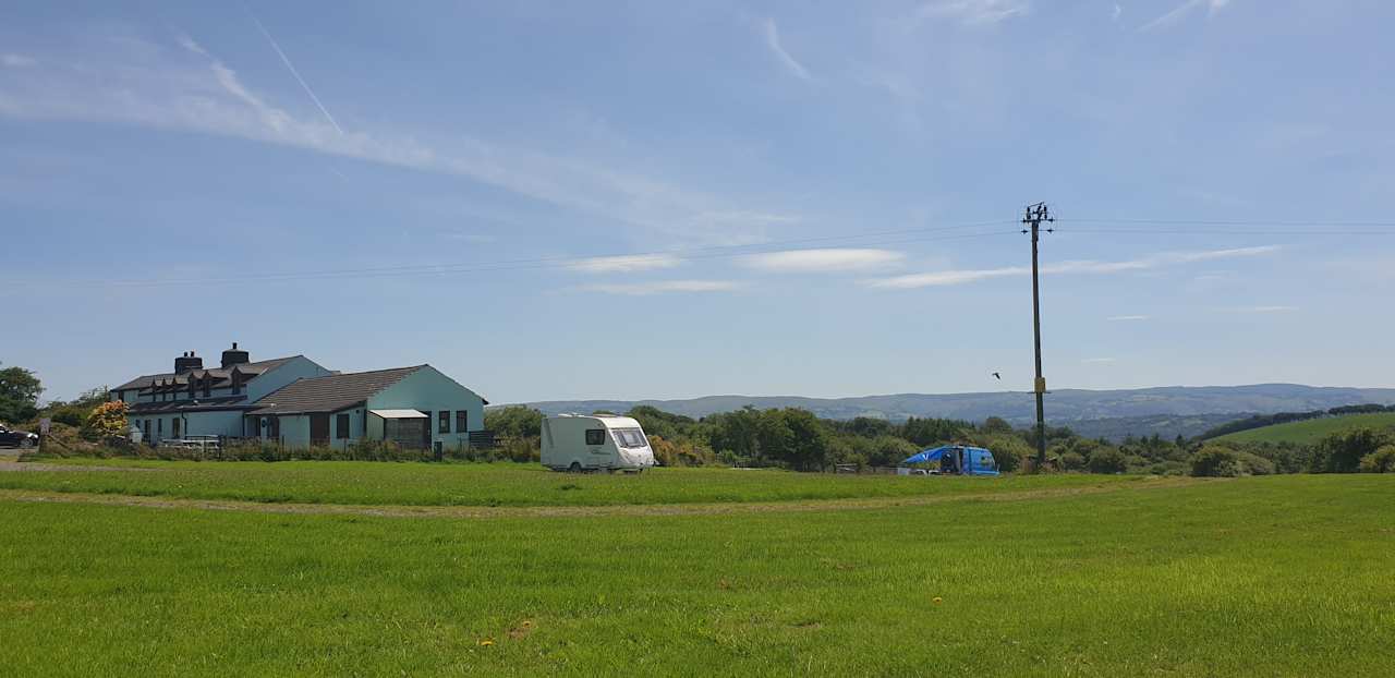 Penuwch Inn Caravan And Camping