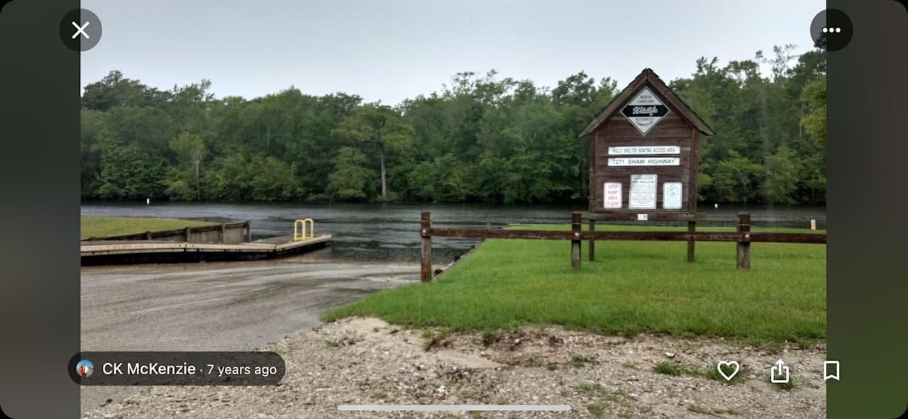 Holly Shelter boat ramp, fishing area and kayak launch.
Only 2 minutes away, on Shaw Hwy 