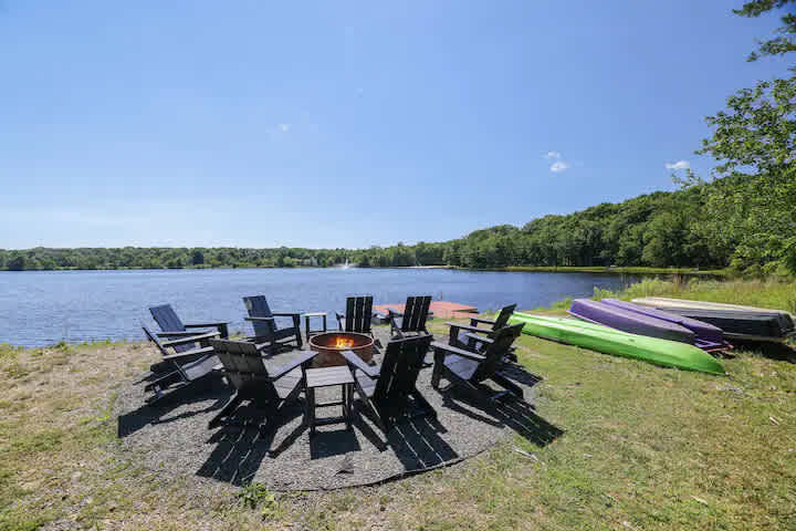 Pocono Waterfront Retreat