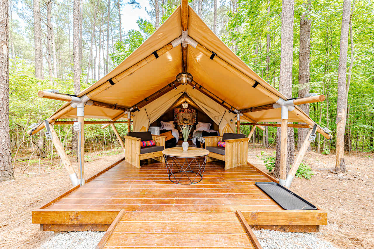 Sugarneck Glamping Resort, NC
