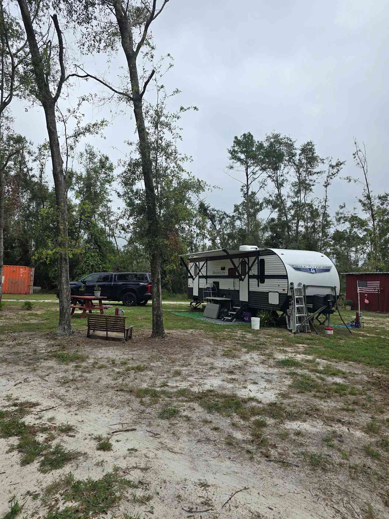 Friendly's River Retreat RV