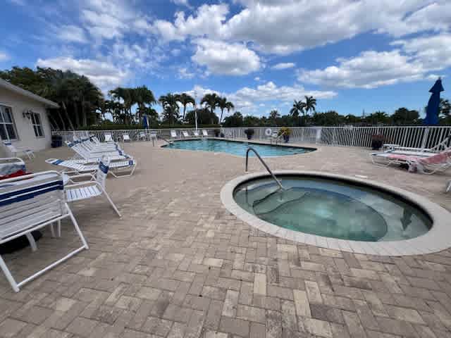 Lakefront RV Lot, Naples, FL